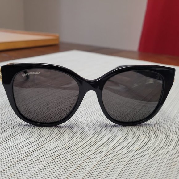 Balenciaga Black and Gold Sunglasses - Picture 1 of 2